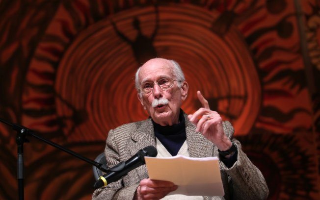 Antonio Candido: a literatura como direito do ser humano